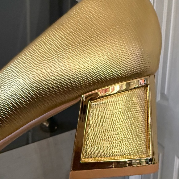 Ninety Union Gold Women's Square Stack Heels Shoes NEW Size 8 Church Formal - Picture 12 of 15